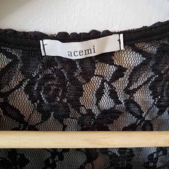 Sleeveless top with flare - Picture 2 of 3